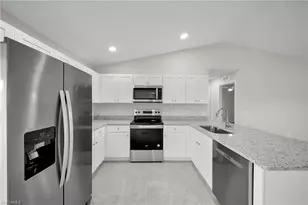 6146 Hughes Ave, Fort Myers, FL 33905 - Photo 6
