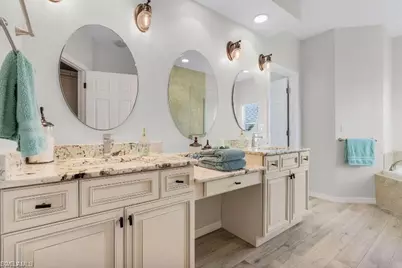 4885 E Riverside Dr, Fort Myers, FL 33905 - Photo 22