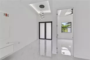 330 SW 26th Pl, Cape Coral, FL 33991 - Photo 6