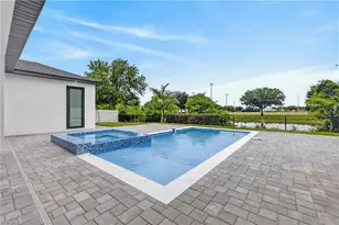 330 SW 26th Pl, Cape Coral, FL 33991 - Photo 38