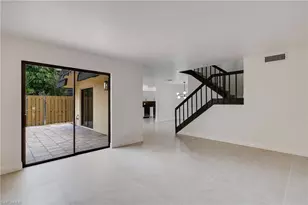 4047 Sandlewood Ln, Fort Myers, FL 33907 - Photo 12