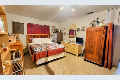 4001 Bishop Cir, Labelle, FL 33935 - Photo 10