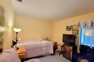 4001 Bishop Cir, Labelle, FL 33935 - Photo 8