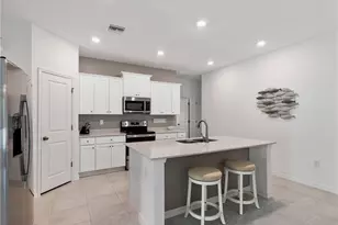3801 Treasure Oak Wy, Fort Myers, FL 33905 - Photo 10