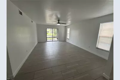 4712 SE 5th Pl #102, Cape Coral, FL 33904 - Photo 4
