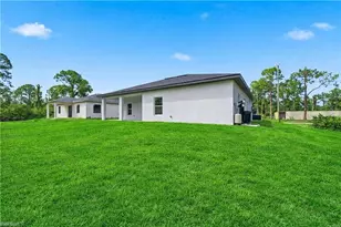 1018 Kent St E, Lehigh Acres, FL 33974 - Photo 30