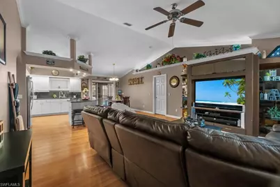 613 NW 14th Ter, Cape Coral, FL 33993 - Photo 16