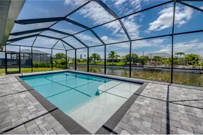 203 SW 14th Ave, Cape Coral, FL 33991 - Photo 4