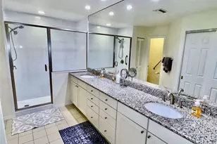 547 Beachwalk Cir, Naples, FL 34108 - Photo 10
