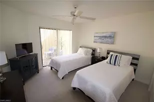 547 Beachwalk Cir, Naples, FL 34108 - Photo 12