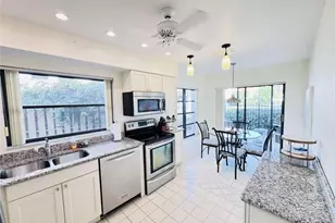 547 Beachwalk Cir, Naples, FL 34108 - Photo 8