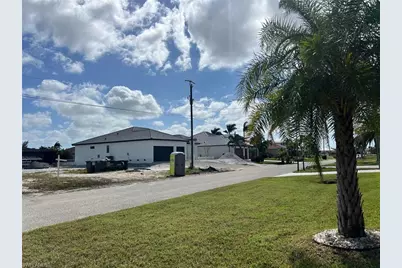 722 NW 39th Ave, Cape Coral, FL 33993 - Photo 8