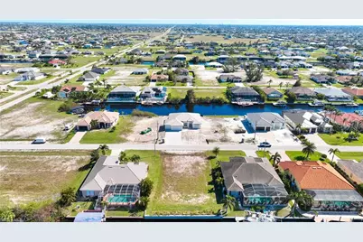 722 NW 39th Ave, Cape Coral, FL 33993 - Photo 20