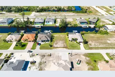 722 NW 39th Ave, Cape Coral, FL 33993 - Photo 32