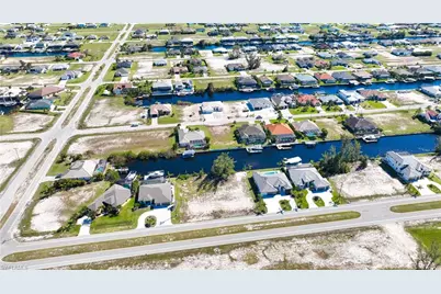 722 NW 39th Ave, Cape Coral, FL 33993 - Photo 16