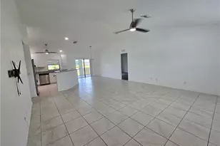 329 SW 21st Ln, Cape Coral, FL 33991 - Photo 4