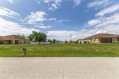 2021 NW 4th St, Cape Coral, FL 33993 - Photo 8