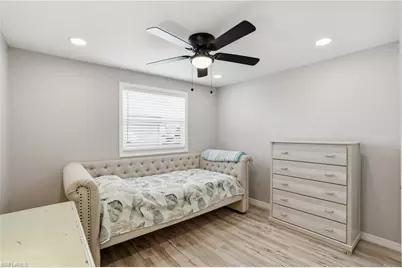 340 Mattie Ave, Fort Myers, FL 33908 - Photo 20