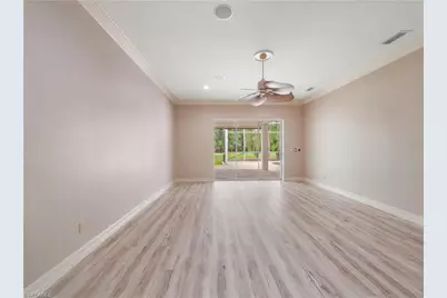 8160 Glenfinnan Cir, Fort Myers, FL 33912 - Photo 34
