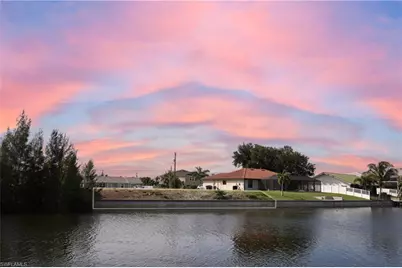 1118 SW 31st Ter, Cape Coral, FL 33914 - Photo 6