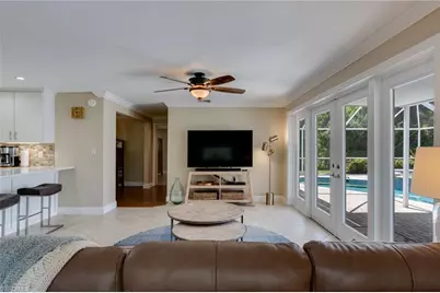 1347 Oaklawn Ct, Fort Myers, FL 33919 - Photo 6