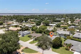1347 Oaklawn Ct, Fort Myers, FL 33919 - Photo 32