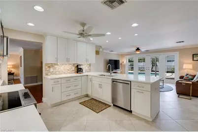 1347 Oaklawn Ct, Fort Myers, FL 33919 - Photo 14