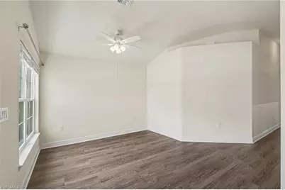1006 NE 33rd St, Cape Coral, FL 33909 - Photo 4