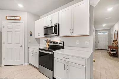 2045 NW 7th St, Cape Coral, FL 33993 - Photo 12
