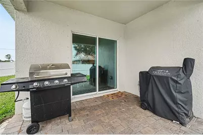 2045 NW 7th St, Cape Coral, FL 33993 - Photo 22