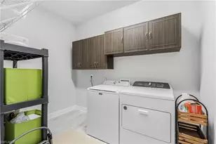 2769 Lambay Ct, Cape Coral, FL 33991 - Photo 10