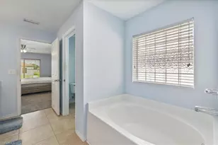 1605 SW 28th St, Cape Coral, FL 33914 - Photo 24