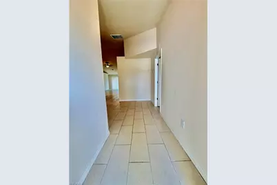 1314 SW Trafalgar Pkwy, Cape Coral, FL 33991 - Photo 2