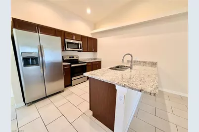 1314 SW Trafalgar Pkwy, Cape Coral, FL 33991 - Photo 10