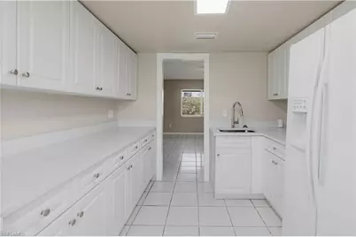 2927 SE 15th Pl #4, Cape Coral, FL 33904 - Photo 12