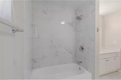 2927 SE 15th Pl #4, Cape Coral, FL 33904 - Photo 6