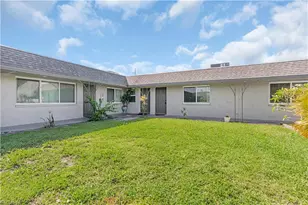 2927 SE 15th Pl, Cape Coral, FL 33904 - Photo 2