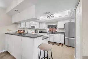5510 SW 4th Pl, Cape Coral, FL 33914 - Photo 14