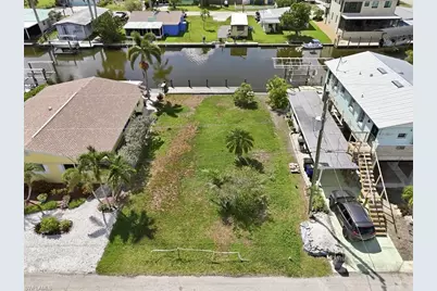 2609 Bayshore Dr, Matlacha, FL 33993 - Photo 4
