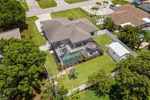 636 SE 11th Ave, Cape Coral, FL 33990 - Photo 44