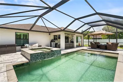 636 SE 11th Ave, Cape Coral, FL 33990 - Photo 8