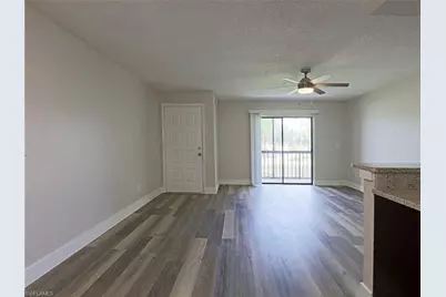 5303 Summerlin Rd #315, Fort Myers, FL 33919 - Photo 2