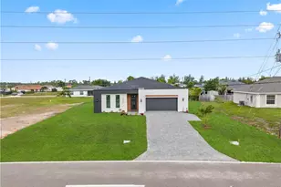 3814 W Gator Cir, Cape Coral, FL 33909 - Photo 26