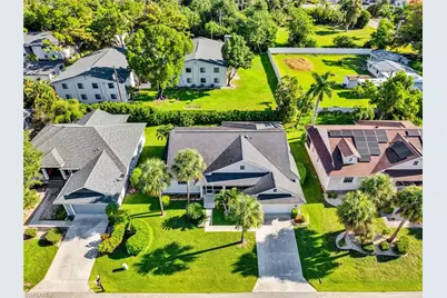 7894 Sandel Wood Cir W, Fort Myers, FL 33908 - Photo 4