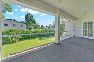 7894 Sandelwood Cir W, Fort Myers, FL 33908 - Photo 40