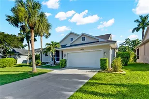 7894 Sandelwood Cir W, Fort Myers, FL 33908 - Photo 6