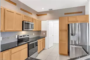7894 Sandelwood Cir W, Fort Myers, FL 33908 - Photo 18