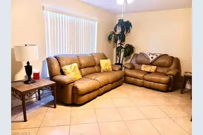 712 SE 47th St #Left Side, Cape Coral, FL 33904 - Photo 2