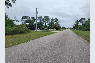 963 Grant Blvd, Lehigh Acres, FL 33974 - Photo 6