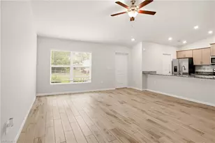 1024 NE 33rd Ln, Cape Coral, FL 33909 - Photo 6